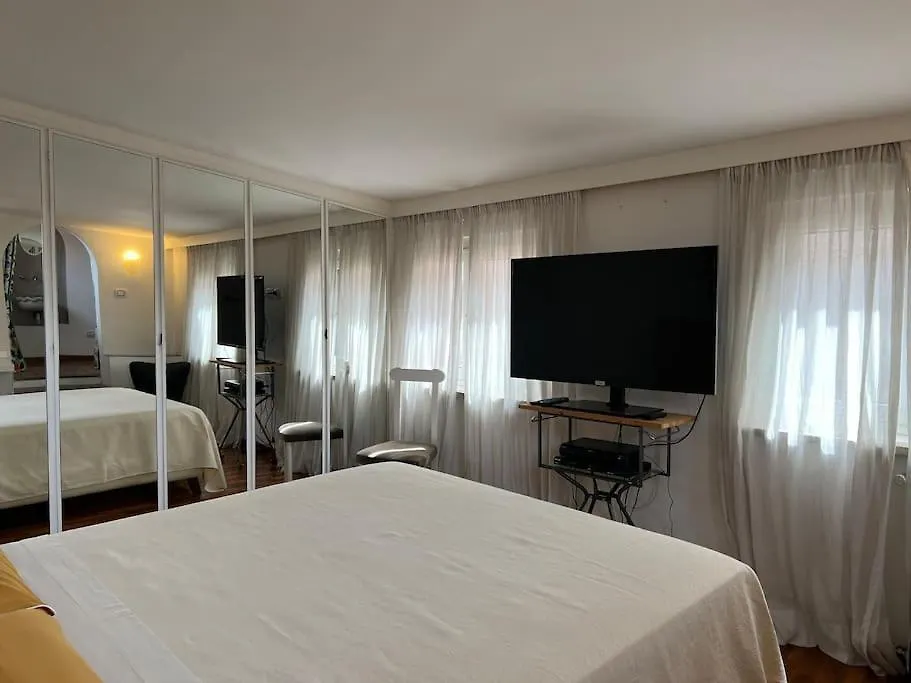 Giglio Penthouse And Terrace Apartment Rome